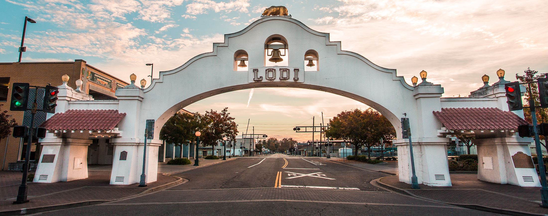 Mission Arch (Lodi Arch) in Lodi, California
