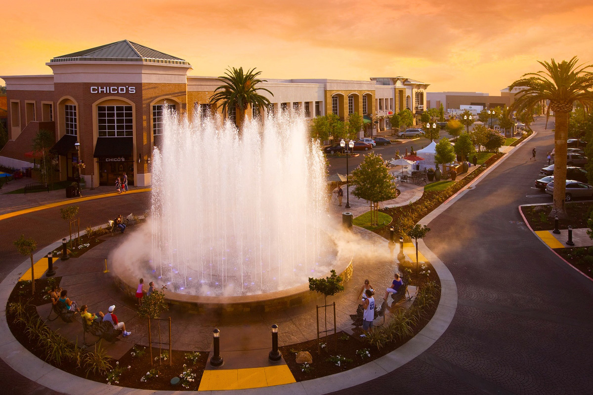 Roseville Mall, CA